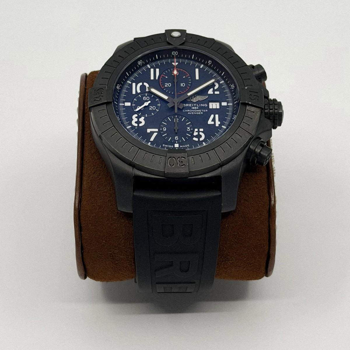 Breitling Super Avenger Chronograph 48 Night Mission (2023)