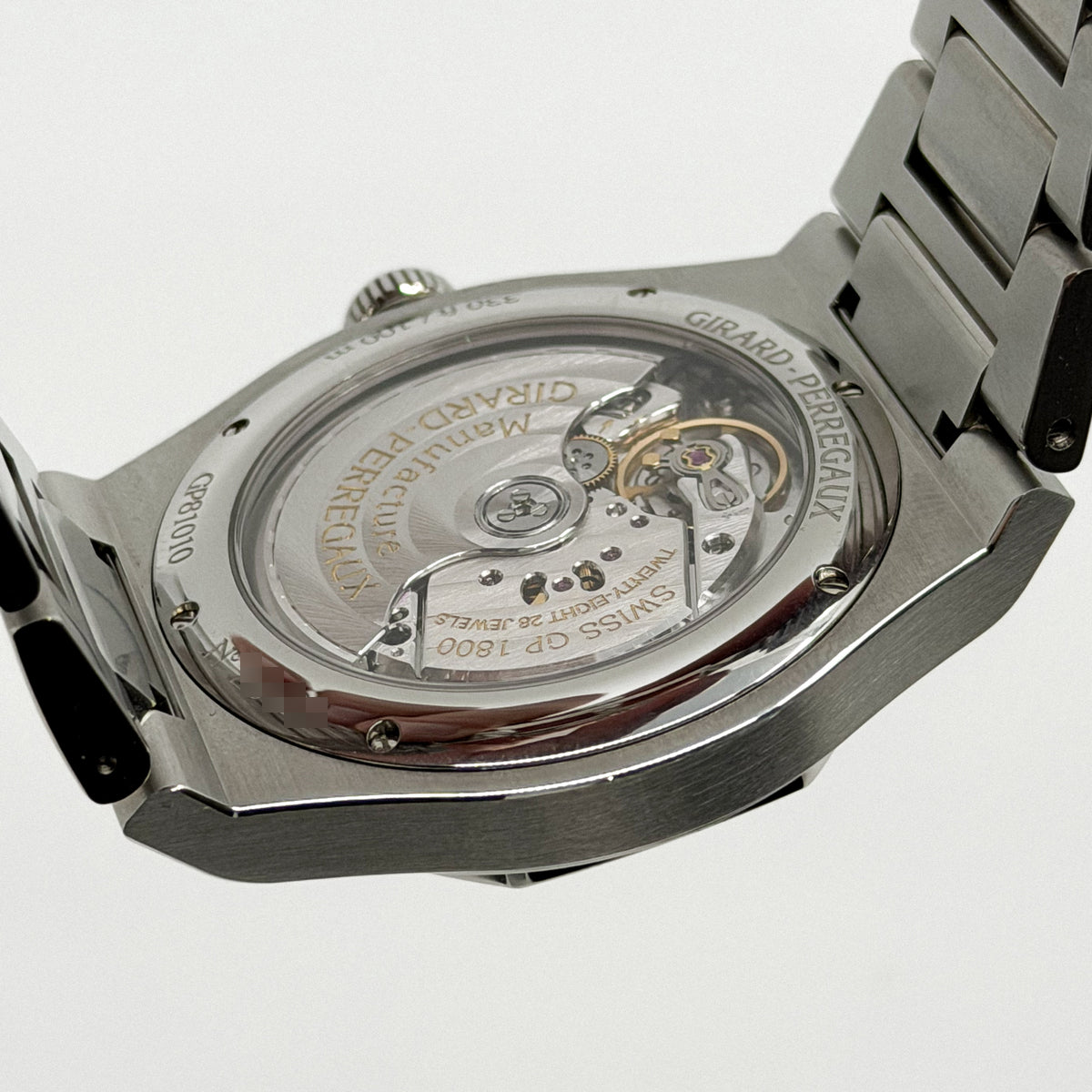 Girard-Perregaux Laureato Green Dial (2024)