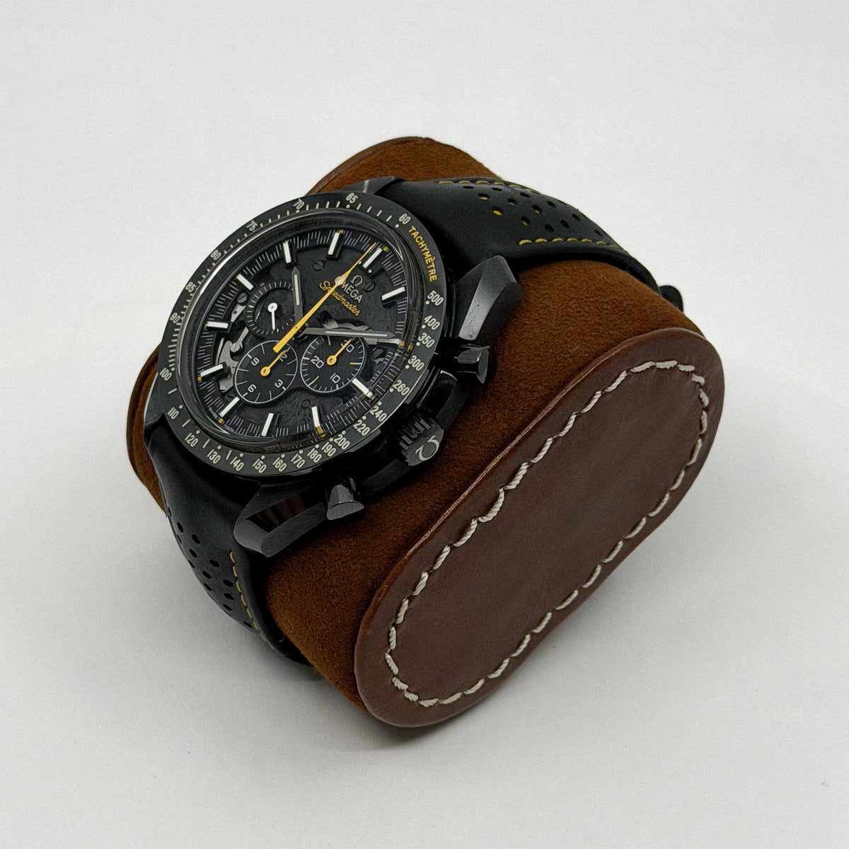 Omega Speedmaster Dark Side of the Moon (2020)