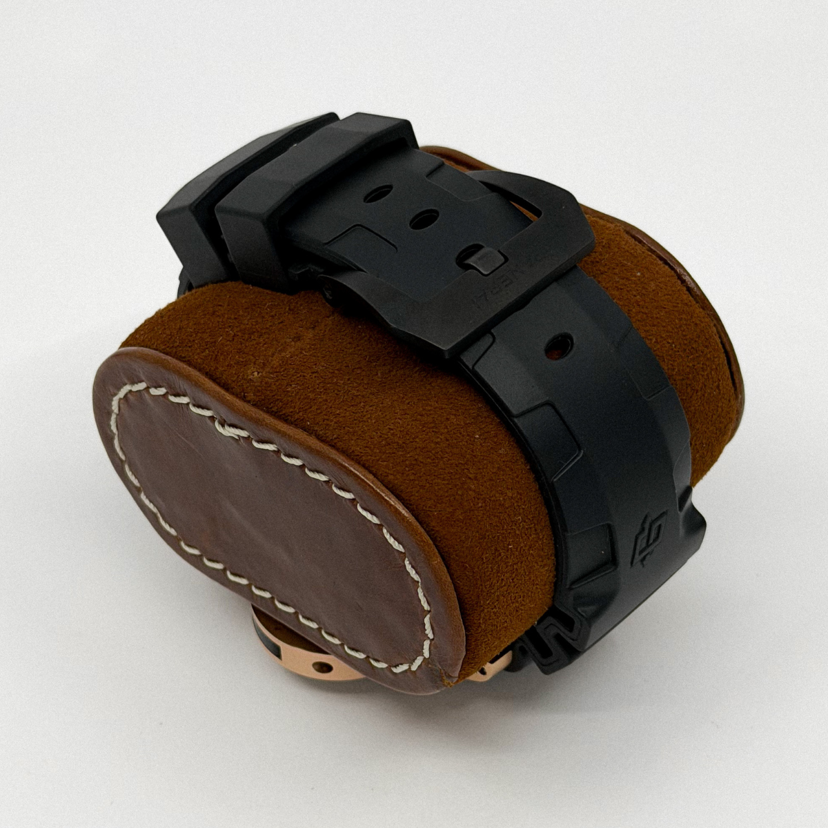Panerai Submersible Goldtech OroCarbo PAM 1070 (2021)