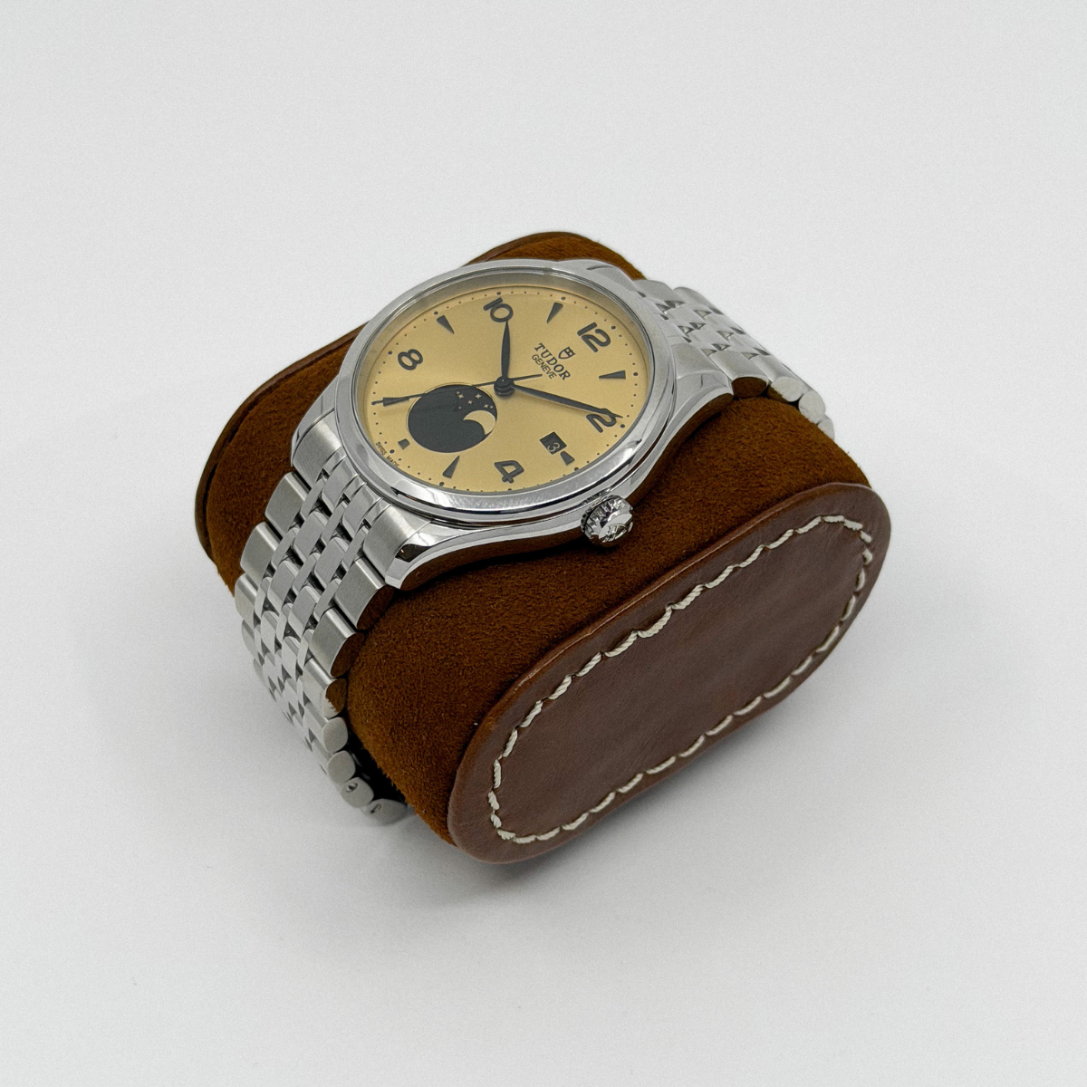 Tudor 1926 Luna (2026 BNIB)