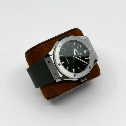 Hublot Classic Fusion Titanium Green 45 (2026 BNIB)